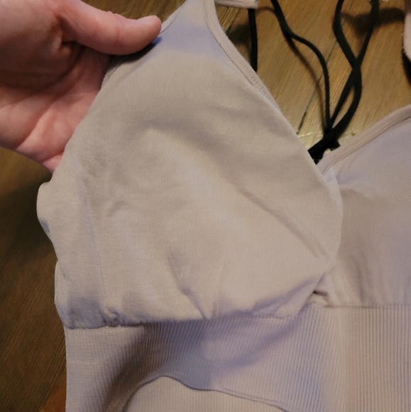 Puma sports bra - Picture 3 of 5